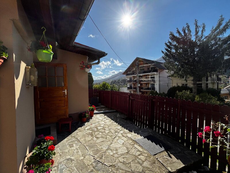 Busteni Casa de vacanta sau locuinta permanenta in Busteni, cartier Zamora- zona A