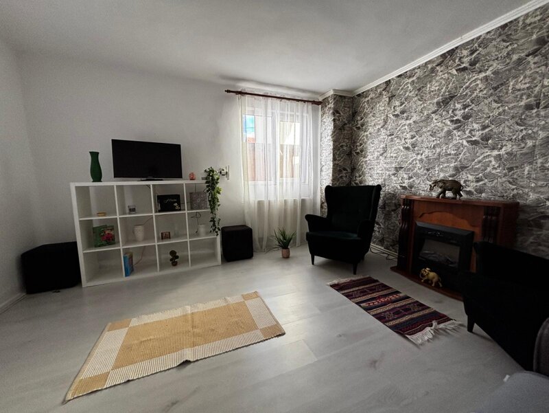 Busteni Casa de vacanta sau locuinta permanenta in Busteni, cartier Zamora- zona A